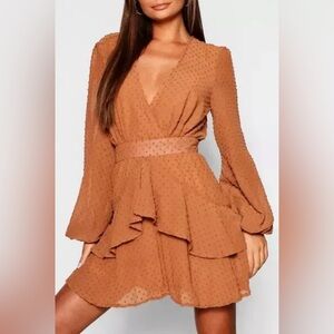 Boohoo dress autumn/fall size 8 us, M